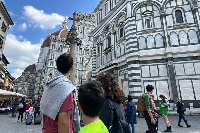 VIP PRIORITY ACCESS: UFFIZI GALLERY- Guided Tour - How Headsets and a Small Group Change Everything