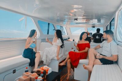 VIP Private Boat to Nusa Penida: Snorkeling with Mantas + Land Tour Adventure - Snorkeling strategy: Manta Bay plus several other reef stops