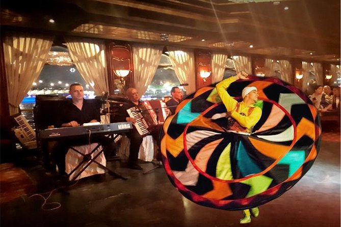 ViP Private Effective Nile River Dinner Cruise in Cairo - Belly dancer plus Tannoura: what you’ll see and how to handle the sensory part