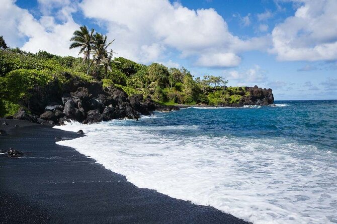VIP Private Full-Day Road to Hana Tour - Waterfalls, Lava Tubes, and the Wet-Feet Reality Check