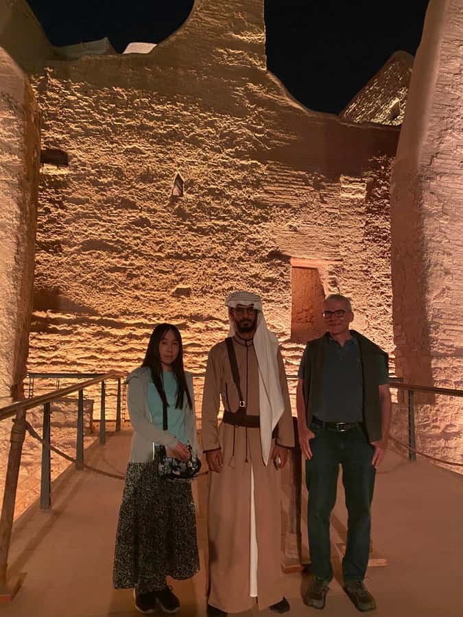 VIP Private Riyadh Experience with Saudi Meal & Pickup - VIP pickup and smooth Riyadh routing in 1 day