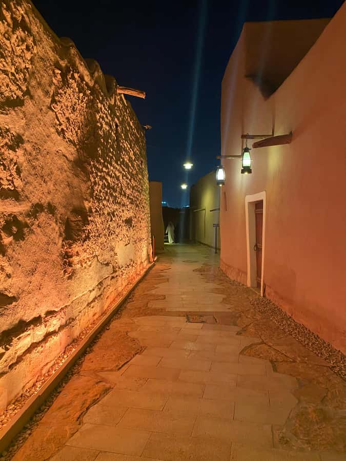 VIP Private Riyadh Experience with Saudi Meal & Pickup - Al Bujairi Terrace: arts market, concert, and traditional dance