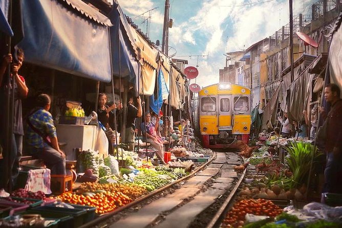 VIP Private Tour Damnoen Saduak+ Amphawa + Mae Klong Railway - Key Highlights You’ll Actually Feel During the Day