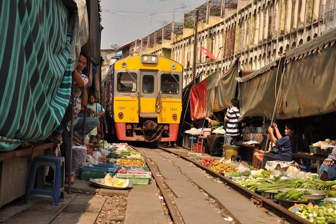 VIP Private Tour Damnoen Saduak+ Amphawa + Mae Klong Railway - Ratchaburi Museum Stop + Wat Bang Kung: Palm Sugar Craft and Temple Stories