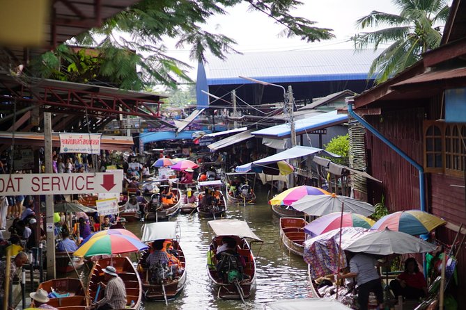 VIP Private Tour Damnoen Saduak+ Amphawa + Mae Klong Railway - What Makes This Tour Feel VIP: Silver Badge Guide, Chauffeur Ride, Tickets, and No-Shopping Rules