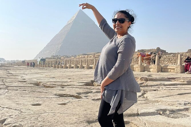 Vip Private Tour to Giza Pyramids, Sphinx includes Camel Ride - Door-to-door Cairo pickup: how it reduces friction