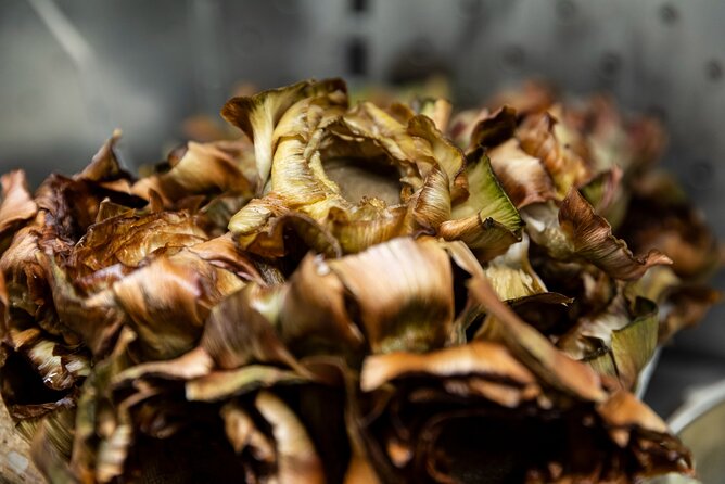 VIP Rome Golf Cart Food Tour with Eating Europe - Trattoria Da Enzo: The Jewish-Style Artichoke-to-Go Moment