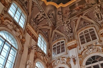 VIP Skip-the-Line Guided Tour: Sistine Chapel & Vatican Museums - Where the tour starts and how long it really takes