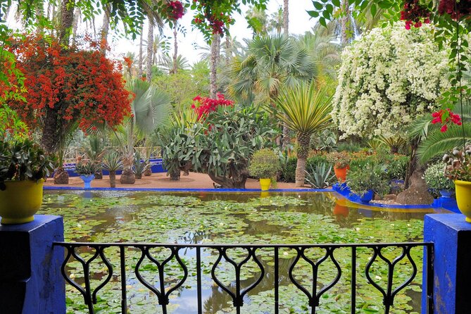 VIP tour Casablanca to Marrakech: Luxury Day of History & Culture - Bahia Palace: stucco, mosaics, and how to not miss the best parts