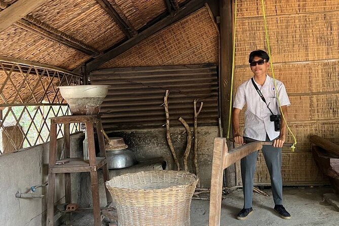 VIP Tour: Cu Chi Tunnels & Mekong Delta 1 Day | Shooting Guns - Lunch, Fruit, and Honey Tea: Small Inclusions That Matter on a Long Day