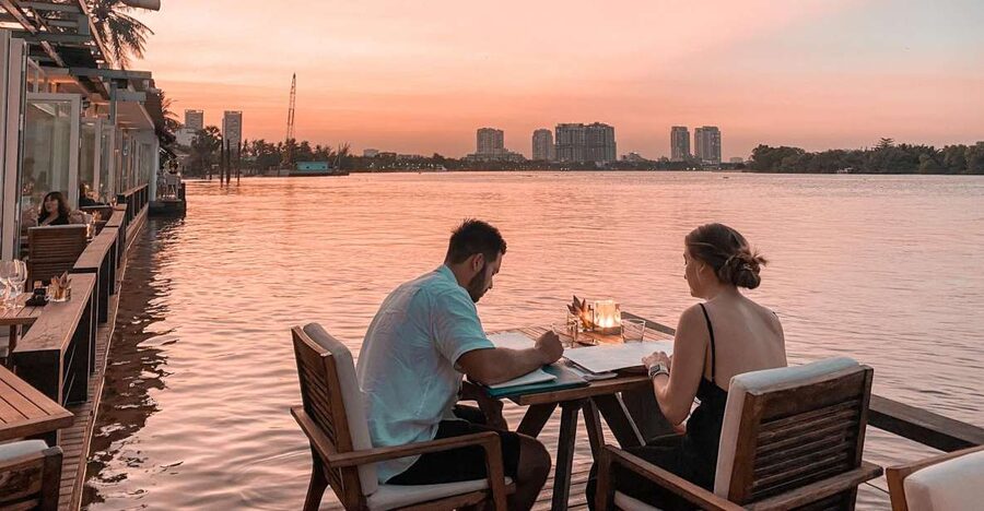 VIP Tour Enjoy Romantic Sunset by Speed Boat Free Cocktail - Vietnamese Fishermen and the Quiet Parts of the River