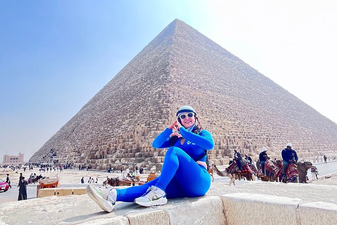 Vip Tour Giza pyramids, sphinx with Camel Ride and Vip lunch - Why a private Giza plan saves your time and stress