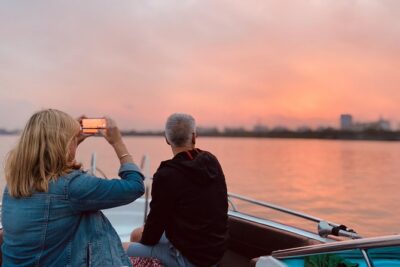 VIP Tour in Saigon: Romantic Sunset Cocktail by SpeedBoat - The 45–60 minute cruise: what you’ll actually see