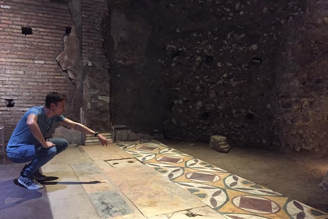 VIP Tour of the Colosseum, Forum & Palatine Hill by PhD Guide - The guide experience: what to expect from PhD-level interpretation