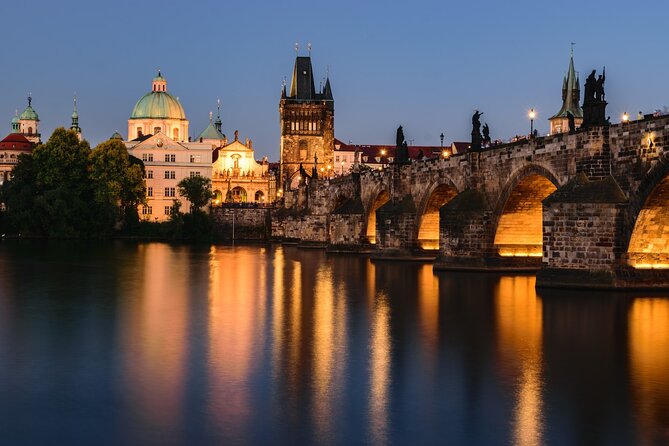 VIP Tour: Professional photos - You and Prague Best Monuments - Old Town Square: Turning the Crowds Into Your Background