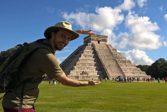 VIP tour to Chichen Itza, Hubiku & Ik Kil. Lunch and transport - Meals and Drinks: Breakfast Box, On-Board Water, and a Buffet You Can Count On