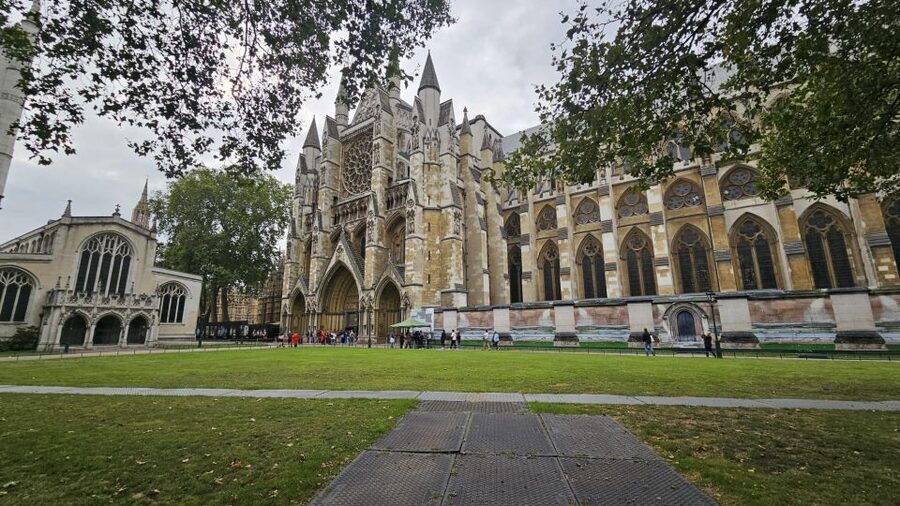 VIP Westminster Abbey & Upper Gallery and Buckingham Palace - Group size, pace, and why 3 hours feels tight (in a good way)