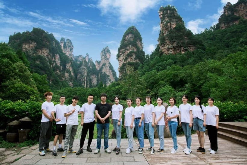 Zhangjiajie: National Forest Park 1-Day VIP Private Tour - Bailong Elevator: the world’s tallest outdoor lift moment