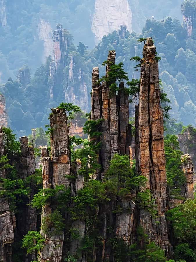 Zhangjiajie: VIP Zhangjiajie National Forest Park Day Tour - Tianzishanzhen and Helong Park: Tianzi Mountain’s cloud-ready viewpoint time