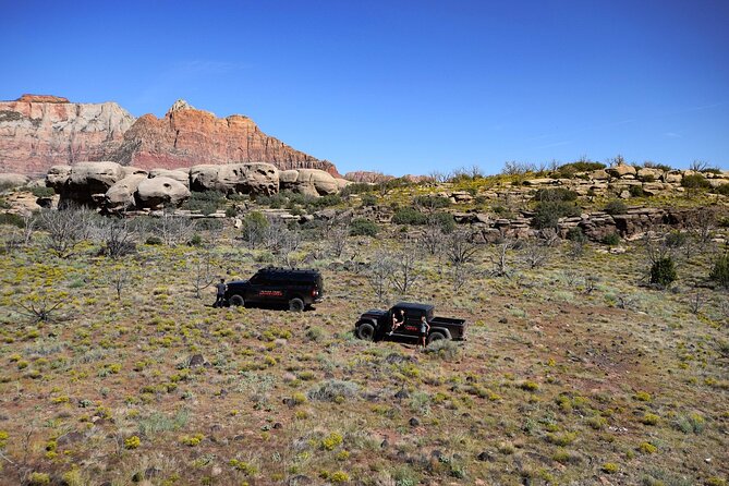 Zion Jeep Tour with Exclusive Access to Zion Cliffside Point - Stop 3: West Temple base and Zion Cliffside Point (photo op + short hike)